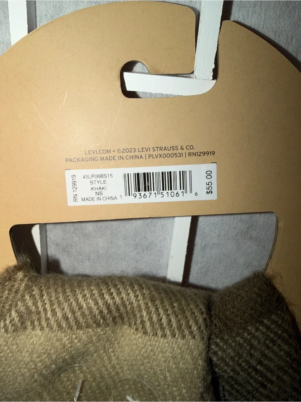 Levi's beanie and scarf set